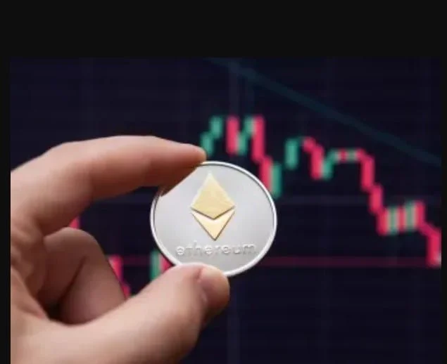 Sell-Off Pressure Intensifies As Ethereum (ETH) Plummets 6%