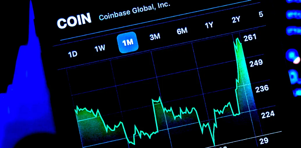 ARK Invest Sells 43,956 Coinbase Stock Worth $5.2M