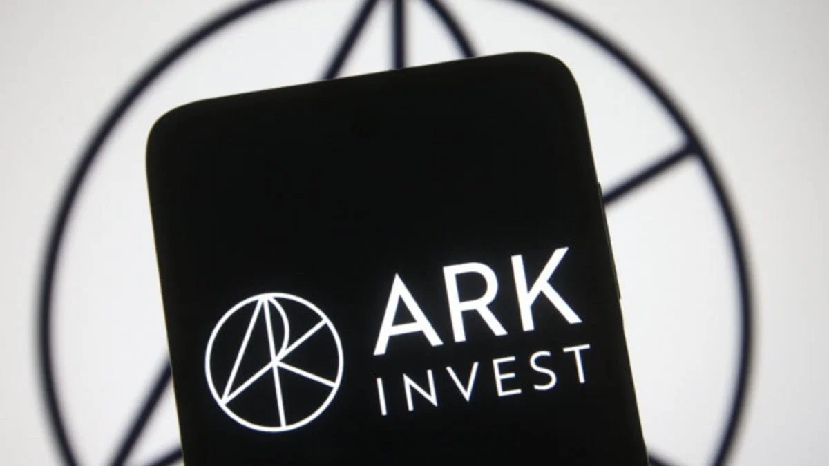 Cathie Wood’s Ark Invest Buys Almost $20M In Coinbase Stock