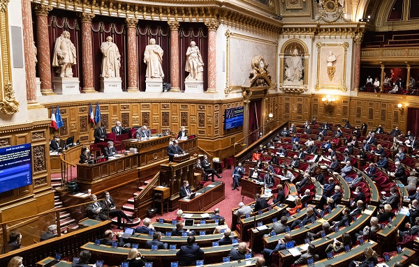 French Senate Eases Crypto Ad Restrictions for Influencers