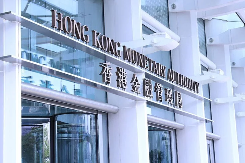 Hong Kong Banks Urged to Accept Crypto Exchanges as Clients