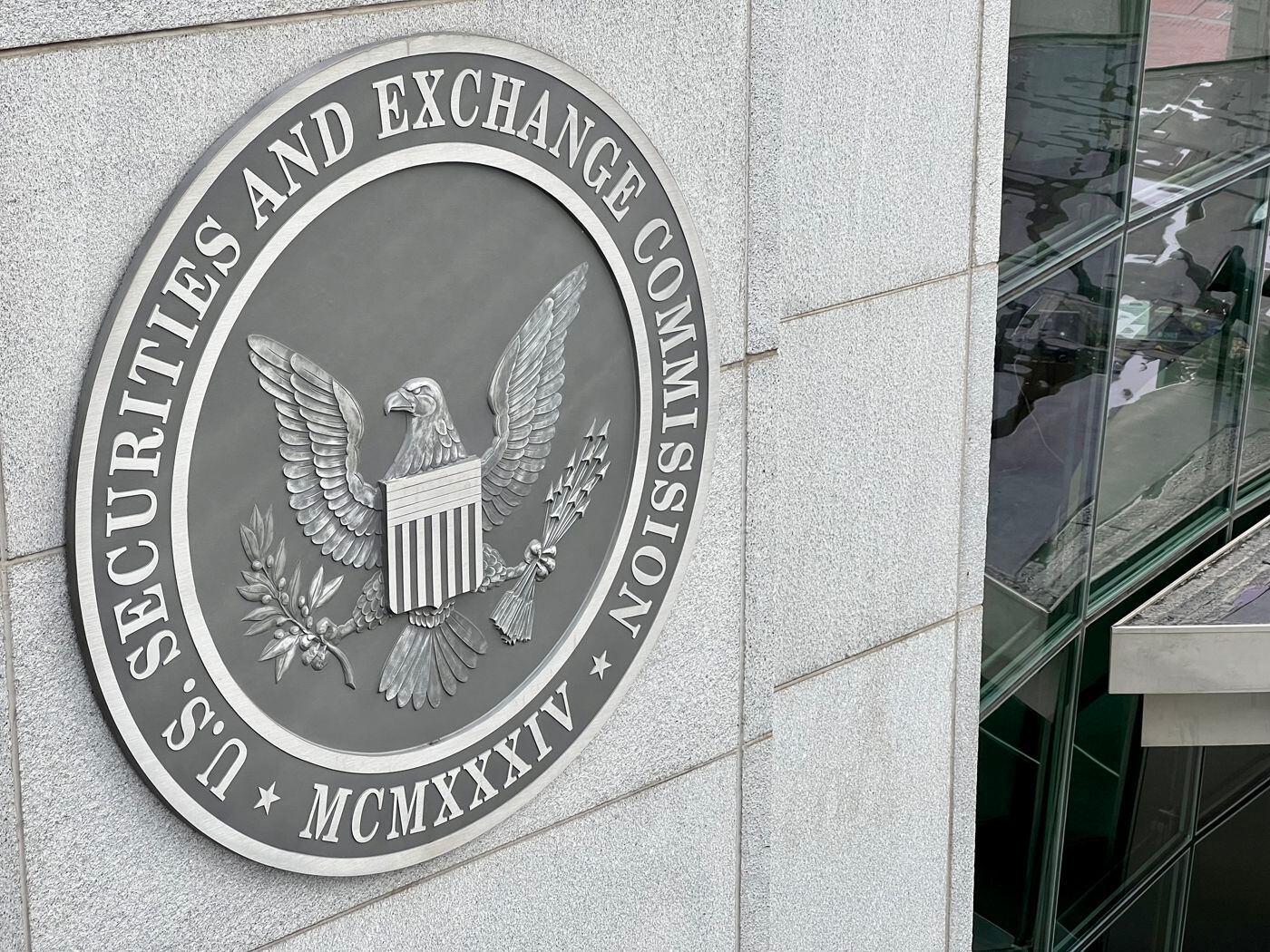 SEC Drops Lawsuit Against Crypto Firm DEBT Box Amid Criticism