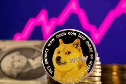 Shiba Inu Could Soar 7,167% to $0.00094035 if Ethereum Reaches $166K, Predicts Ark Invest