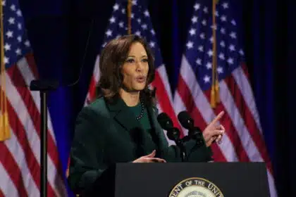 Kamala Harris Campaign Avoids Crypto; Super PAC Accepts