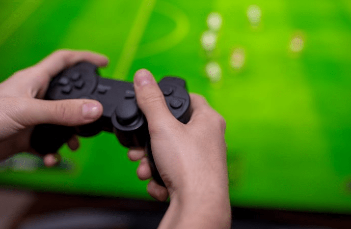 Survey shows the majority of US consumers showed a keen interest in making money while playing games