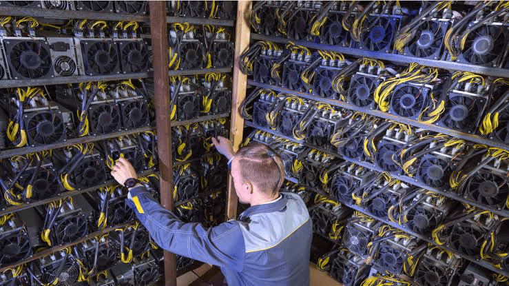 How much does a Bitcoin mining rig cost? | Coinscreed