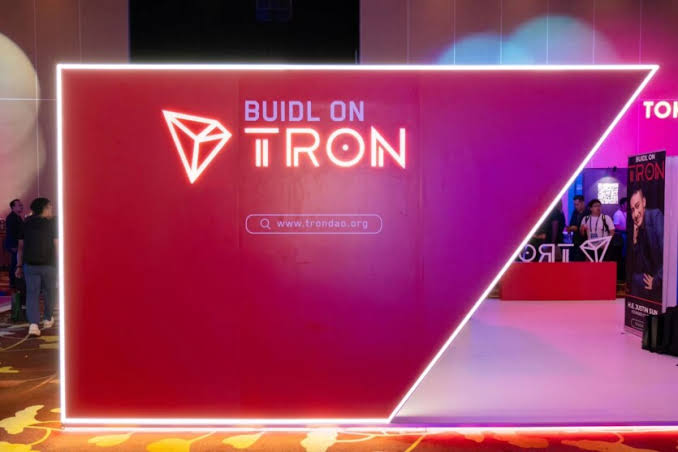 Tron Network Fee Cut: Justin Sun Slashes Costs by 60% in Bold Move