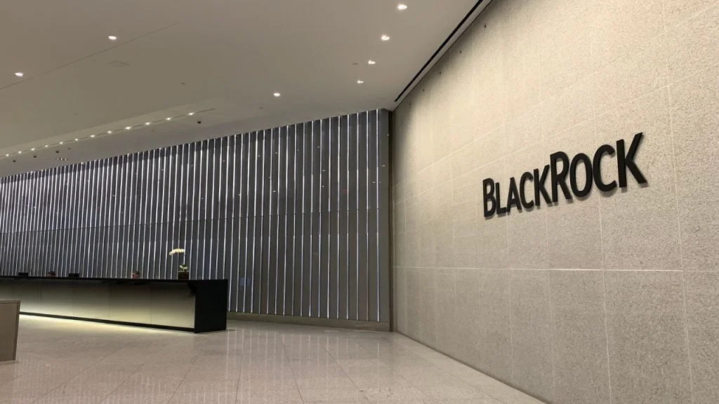 BlackRock has invested almost 400 million into Bitcoin mining firms - Coinscreed Latest Bitcoin and Crypto Updates