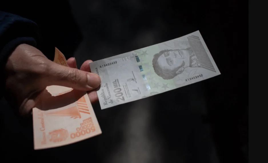 Venezuela's "Digital Bolivar" debuts in October