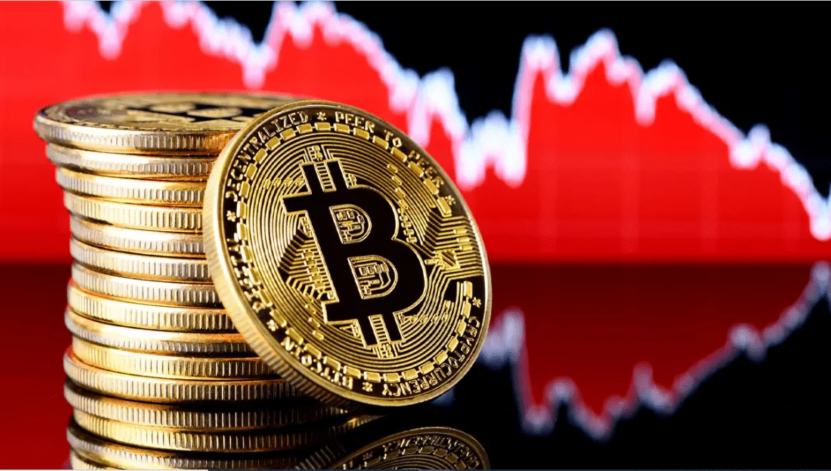 Bitcoin might dip to $38K 'before an eventual breakout' warns analyst