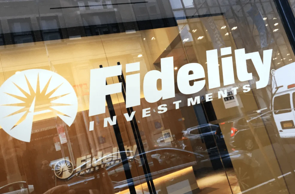 Minnesota Congressman Criticizes SEC for Rejecting Fidelity's Bitcoin ETF