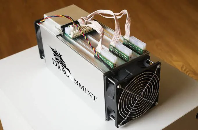 How much does a Bitcoin mining rig cost? | Coinscreed