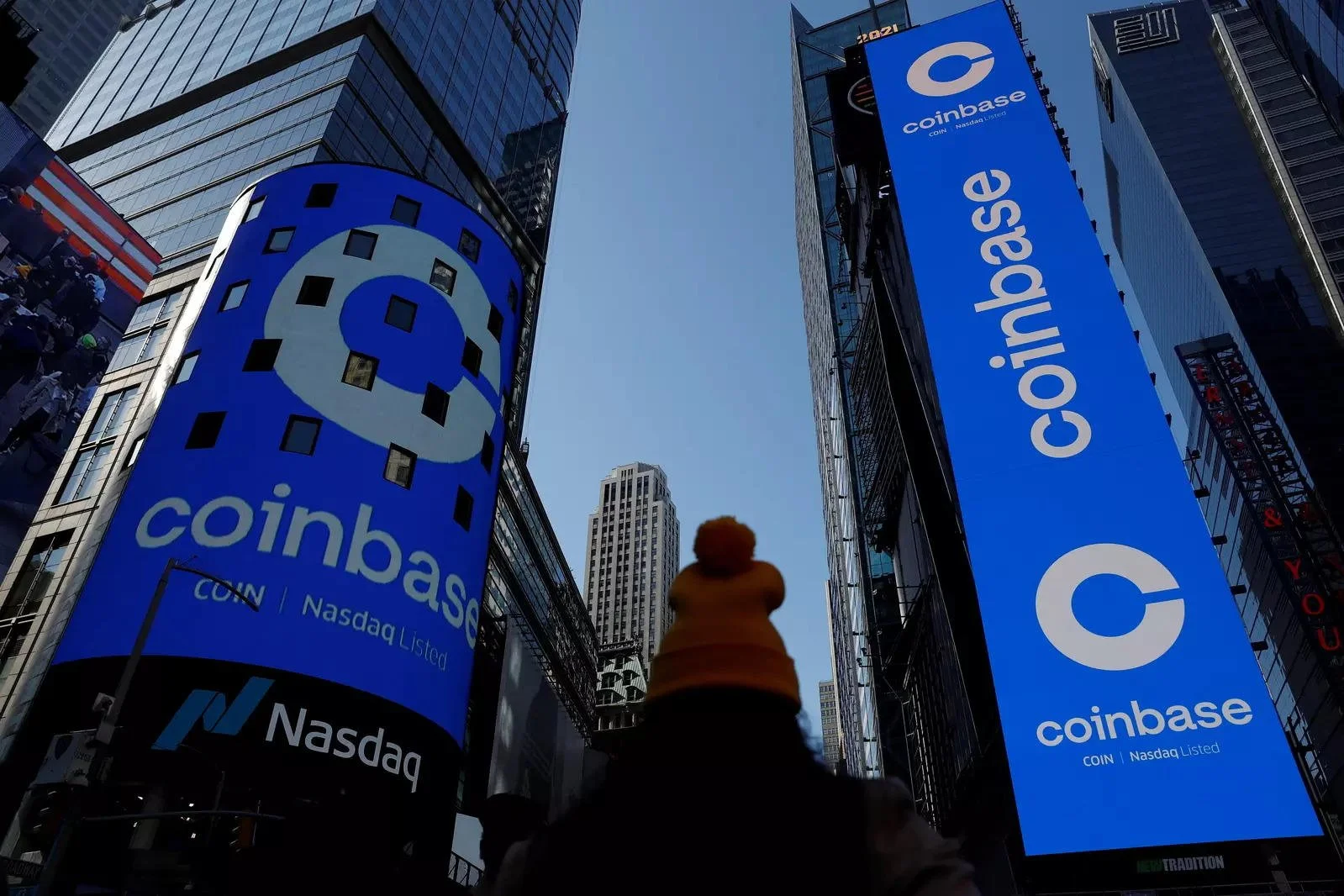 crypto exchange coinbase trading volumes slump 30 - Coinscreed Latest Bitcoin and Crypto Updates