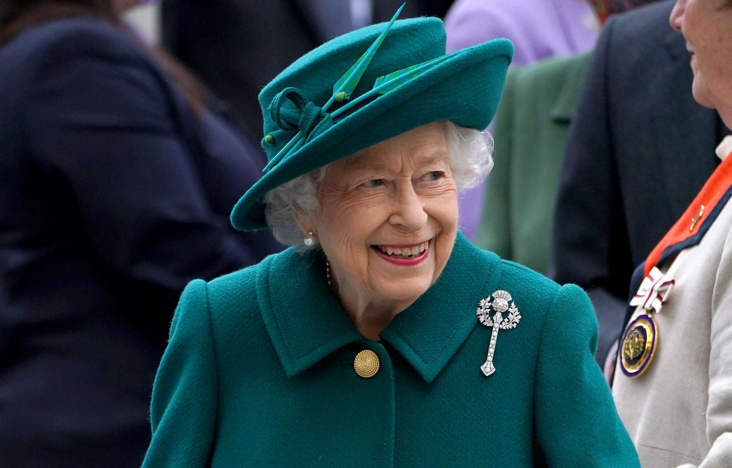 Queen Elizabeth II death & how it affects the crypto industry