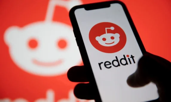 Reddit Removes Moderators for MOON Token Insider Trading