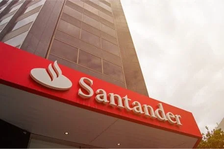 Santander Bank Launches Bitcoin Education Series Amid ETF Wave