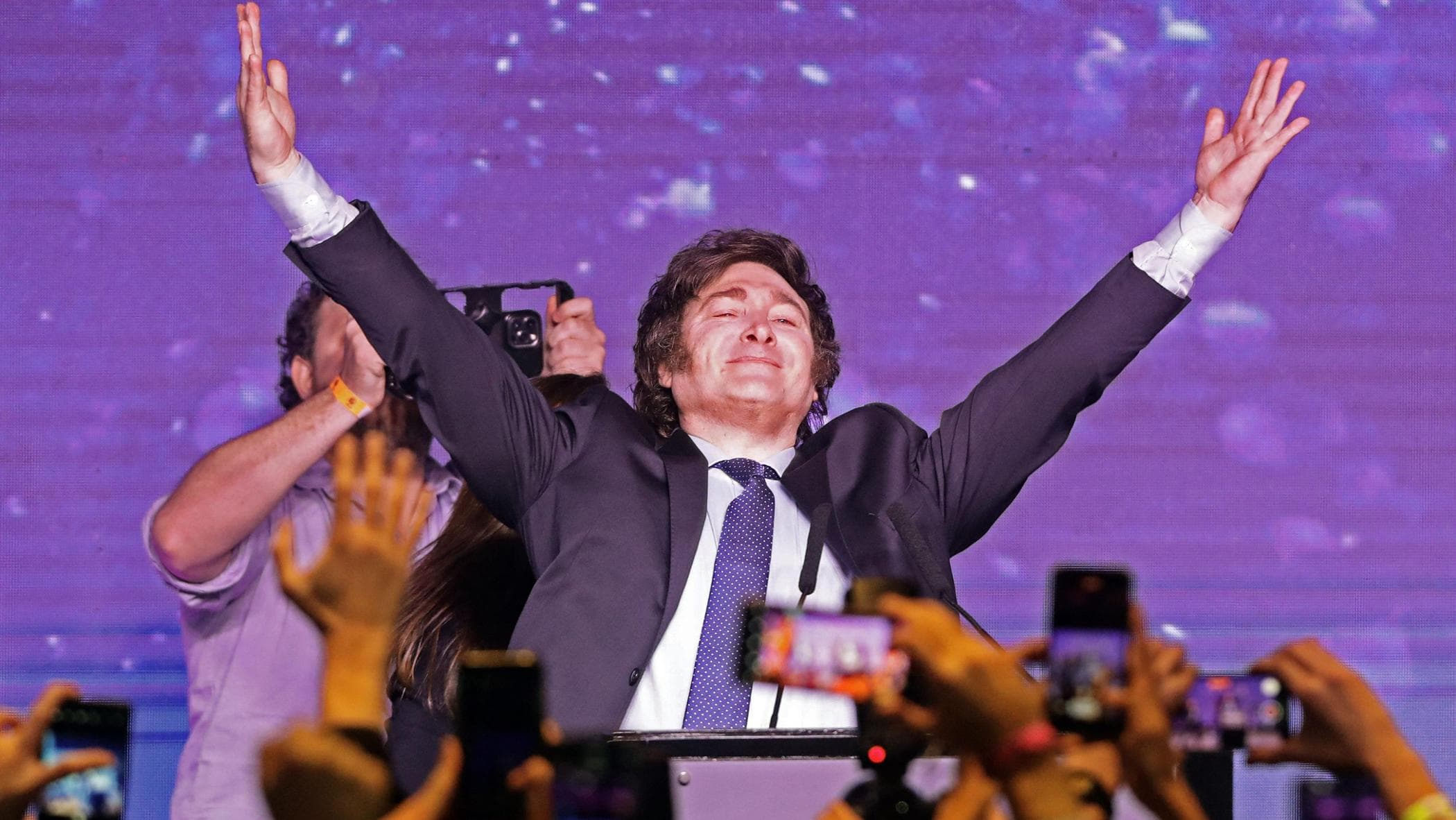 Pro-Bitcoin Javier Milei Trails in Argentina's Presidential Run-Off