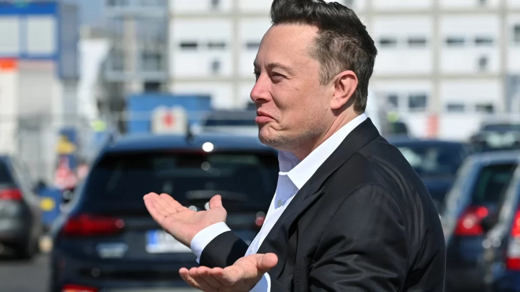 Elon Musk Misquotes Crypto Mantra, Reveals Knowledge Gap