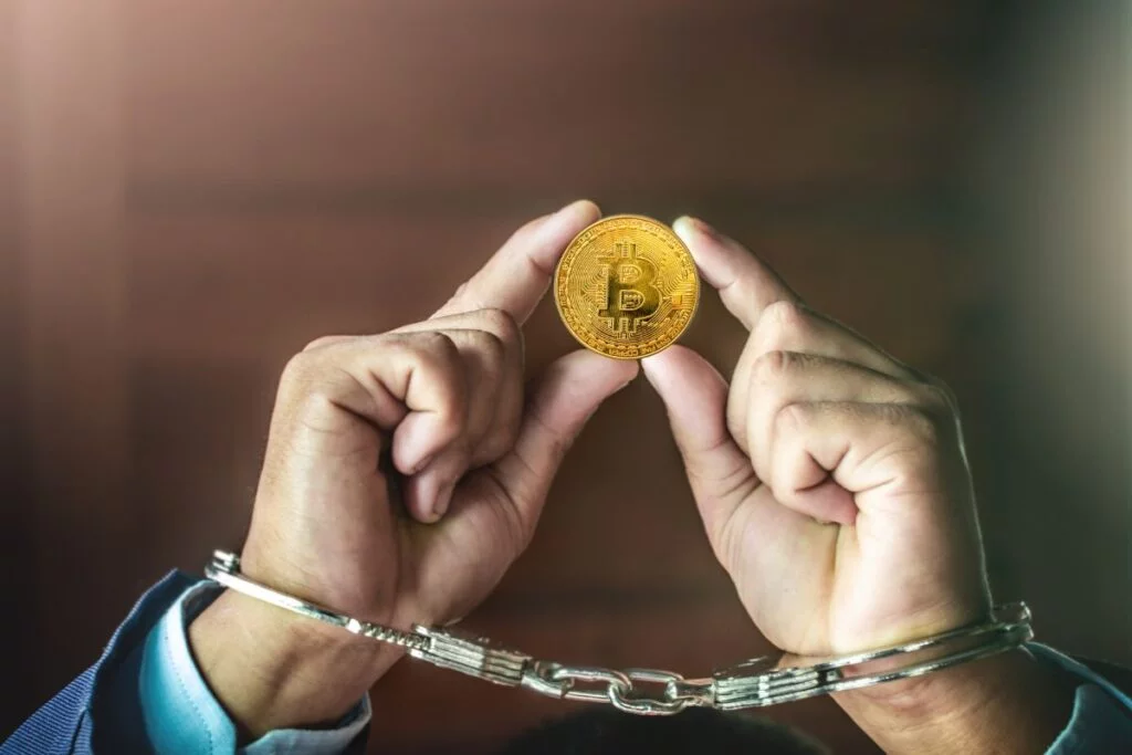 Bitcoin Hand Cuffs - Coinscreed Latest Bitcoin and Crypto Updates