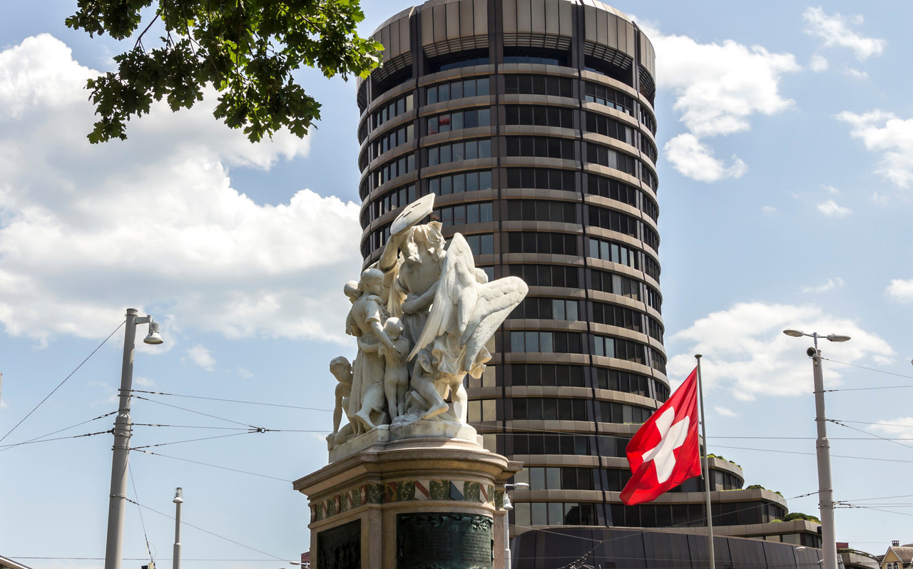 BIS Advocates Urgent Global Stablecoin Regulation