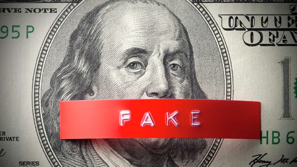 US Bank Customers Deposit Fake $100 Bills, Police Warn of Counterfeit Cash