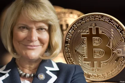 Senator Lummis Suggests Bitcoin Buying To Cut US Debt