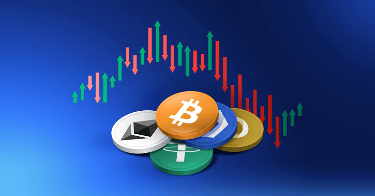 Crypto Liquidations Hit $470M as Bitcoin Drops, Altcoins Rise